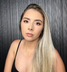 Maquiagem para a formatura dessa lindaa @milaamaximo 
Obrigada por confiar no me…