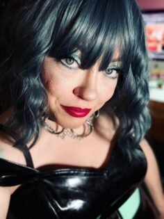 #BBW #wig #wiglife #chubby #curvygirl #curvywoman #dragdoll #makeup #pornstar #m…