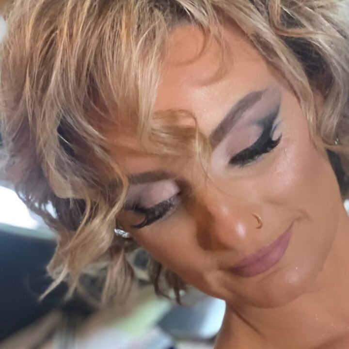 #makeup…
