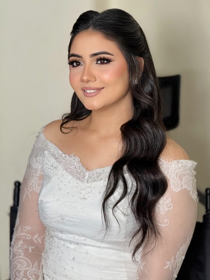 Marwa 

Make up @hagar.k_makeupartist 
Heir @abanoub_nabih 
@kerolls_tawfik_salo…