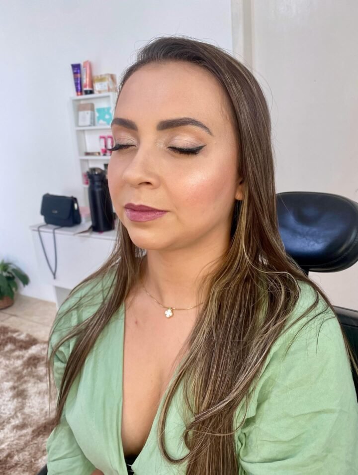 Maquiagem aniversário 15 anos. Obrigada @s_julianalima 
.
.
.
#maquigem #makeup …