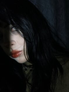 Que no se note que se me está saliendo medio pulmón 

#makeup #alternative #wlw …