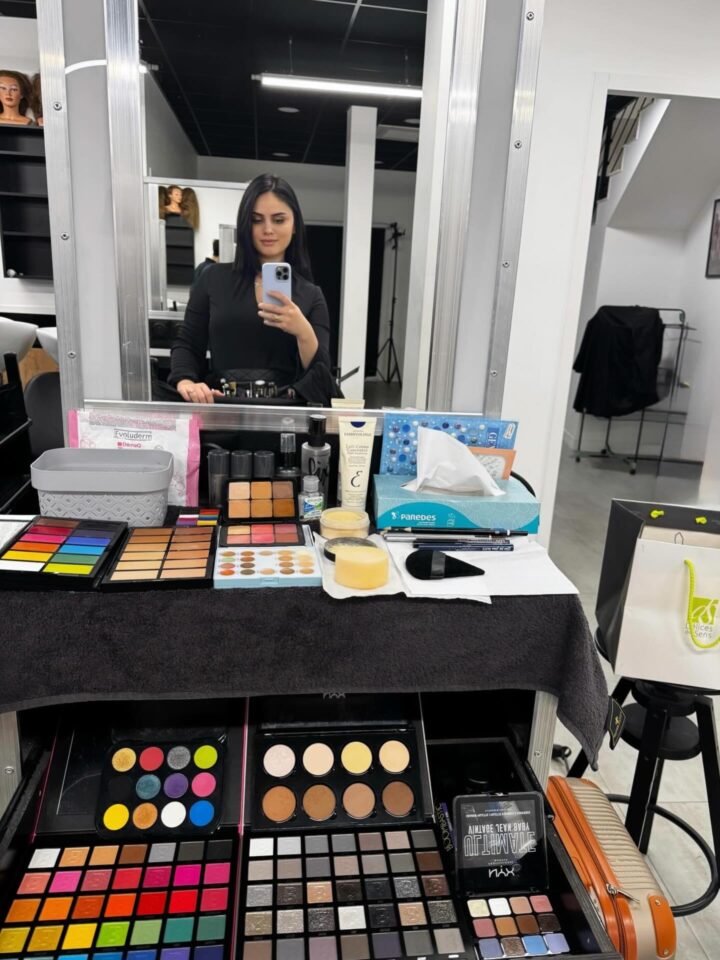 #makeup #makeuplyon #makeupartist #maquilleuse…