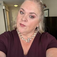 I’m #outandabout in #nashville for #mkleadership! Im loving some #sweaterweather…