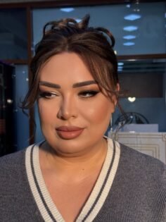 Hər üz özəl, hər toxunuş fərqlidir  
Peşəkar saç və makiyajla öz ən gözəl halını…