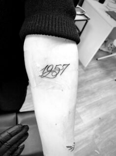 #datetattoo #finelinetattoos #tattoo #armtattoo #1957…