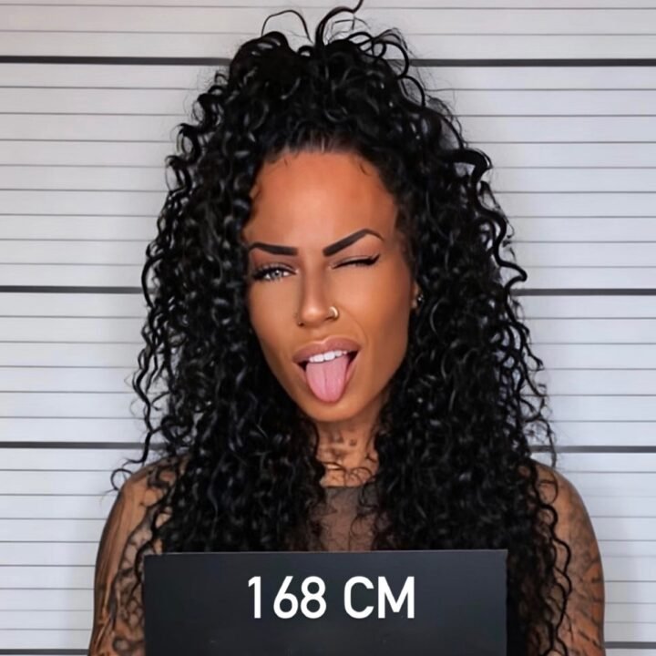 ɢᴜɪʟᴛʏ, ᴀᴅᴅɪᴄᴛᴇᴅ ᴛᴏ ɢʏᴍ.

#tattoogirl #inkgirls #gym #tattoo…