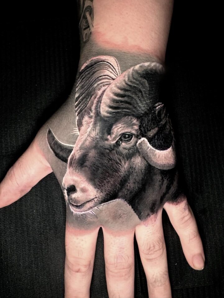 Bold hand realism 
High-detail black & grey, executed with precision and depth b…