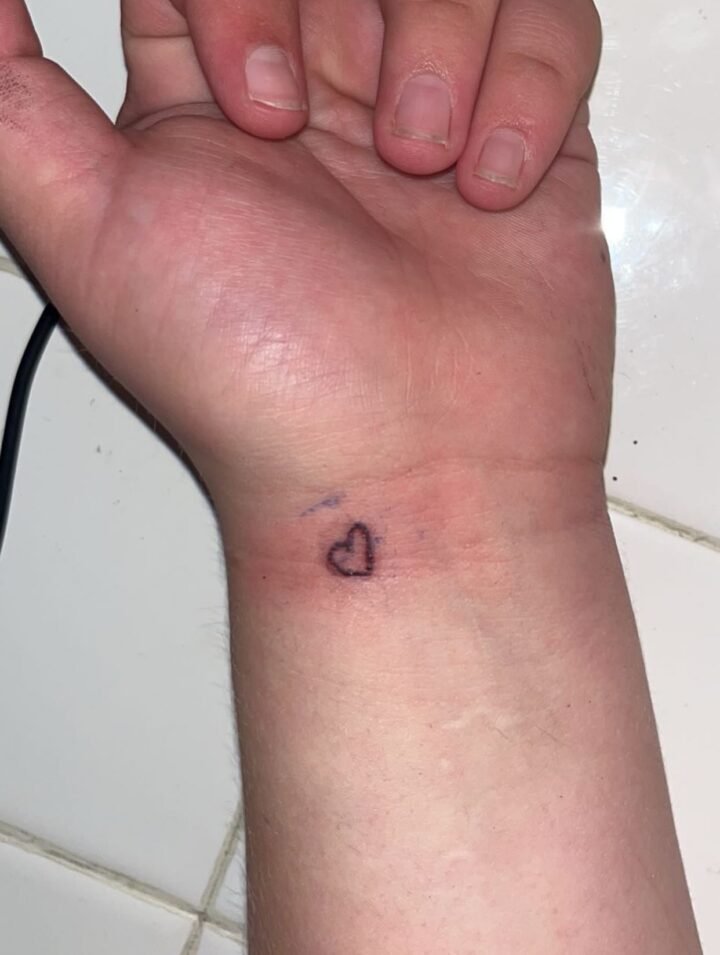 1st photo: august 5 2023
rest: august 6 2023
#tattoo #selftattooartist #selftaug…