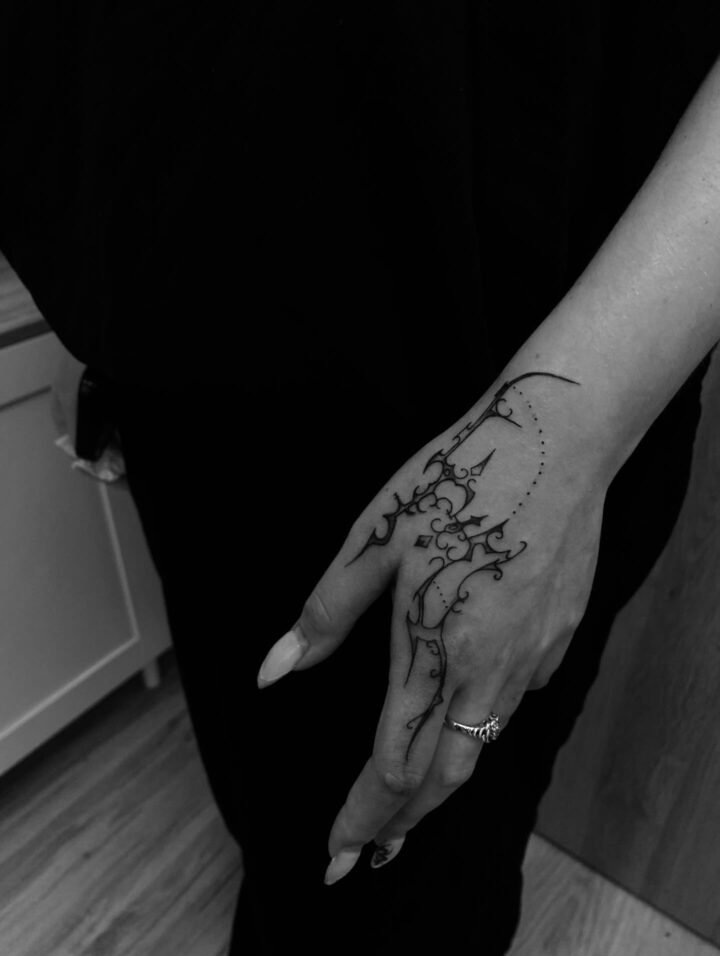 Vienas įdomesnių stilių:) #tattoo #cybergilismtattoo #inked…