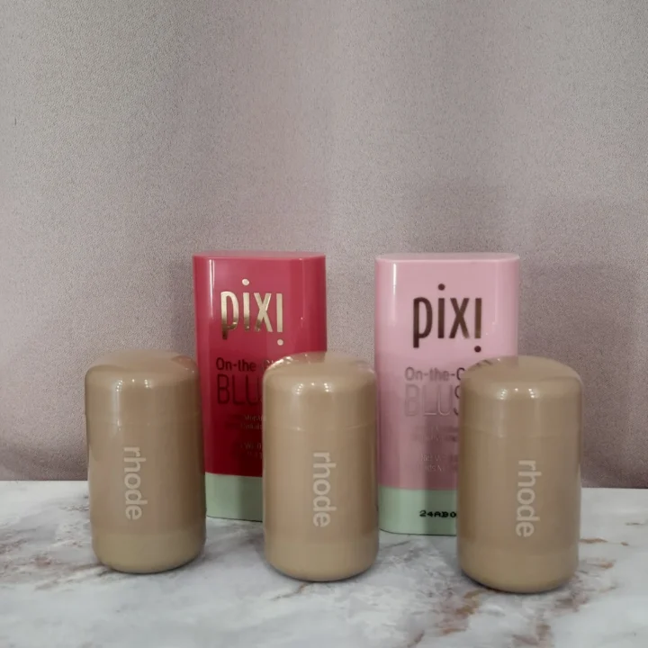 Variedad de blush y colores, ven por el tuyo! 

#rhode #pixibeauty #blush #makeu…