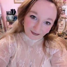 Can you tell I’ve been reading Anna Karenina?  #lace #makeup #beauty #monochrome…