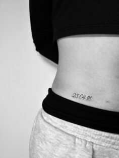 #tattoo #littletattoo #minimaltattoo #lettalinetattoo…