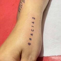 Turnos y consultas 3816668646
Recibo tarjetas de crédito y débito

#tattoo #tatt…