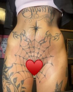 If you want your  tattooed book me

1. Yes I numbed, yes it still kinda hurt and…