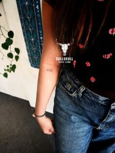 #Tattoosession 
#small tattoo – infinity tattoo 

An infinity tattoo (∞) primari…