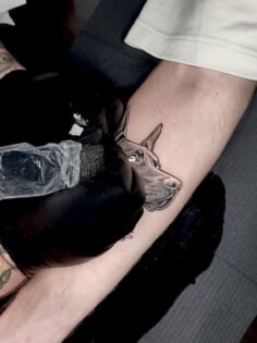 This was a fun one. 
Thanks for that :)
#doberman #dogportrait #tattoo…