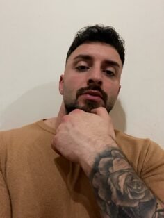 I seek inner peace.
#instamood #tattoo…