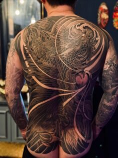 봉황
등 전체 백피스 작업
흑백으로 밀도감 있게 마무리
흑백좋아하는분들  DM

#봉황타투 #청주타투 #흑백타투 #등타투 #이레즈미…