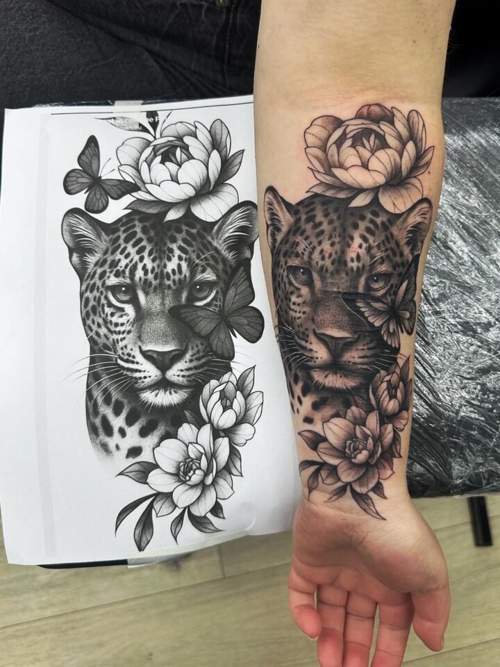 #leopard #blackandgray #flowers #animal #tattoo…