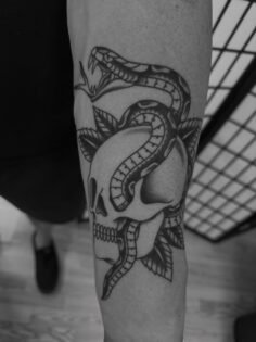 Flash pass for the old school homie @freeflight_123 Thanks again Josh! #art#tatt…