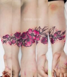 taką kwiatową bransoletkę zrobiłam parę dni temu mojej wspaniałej klientce
#flow…