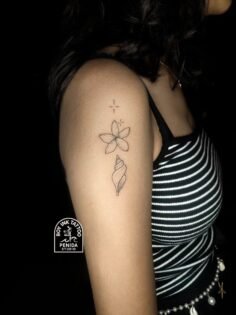 walk ins welcome 
high-end ink 
Dm for booking 
 +6282145891107
small tattoo
med…