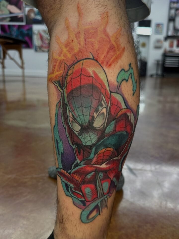 Finished up this spider man 

#spiderman #tattoo #louisiana #colortattoo #comic…