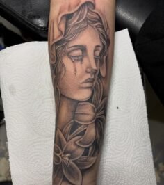 Estas piezas me encantan  #tattoo #virgem #tatuajevirgen #religiontattoo…