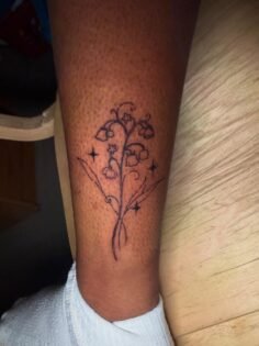 #flowertattoos #ink #dormtattoo #tattoo…