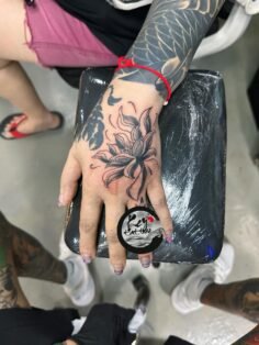 Work by Key Tattoo 
Thanks for ur support and trust

Tattoo appointment 
Contact…