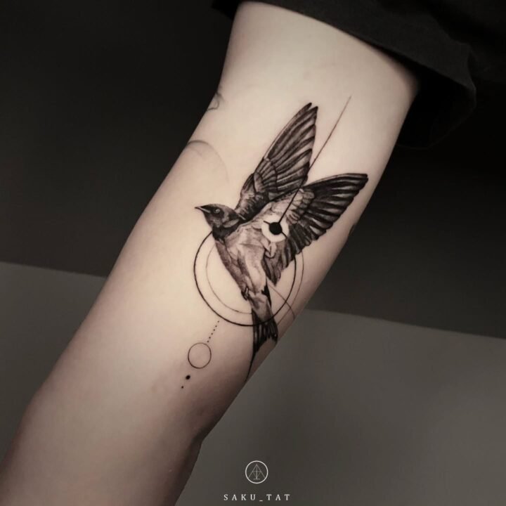 | Empty freedom |

喜歡類似風格歡迎詢問客製

Tattoo artist : @saku_tat

#tattoo #art #幾何刺青 #…