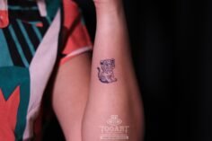 Một chú cọp nhỏ đánh dấu năm tuổi của con. 
#tattoo #minitattoo #tinytattoo #cut…