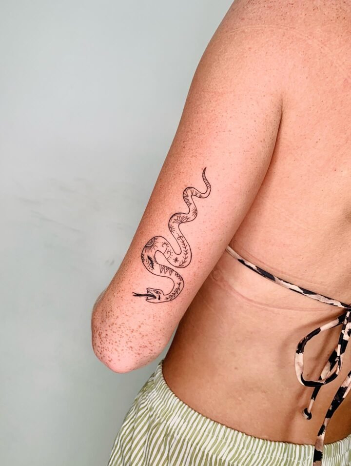 Snake tattoo
~
~
thank you for coming 
.
.
.
.
.
.
.
.
#nasarastudio #tattoostud…