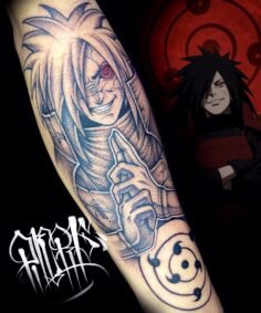 MADARA•UCHIHA
.
Madara Uchiha, uno de los antagonistas más icónicos y poderosos …
