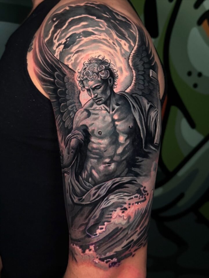 Pieza que realicé hace unos días, aproximadamente 10 horas de trabajo 

#tattoo …