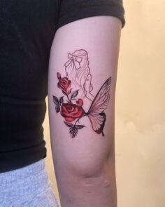 𝐄𝐭𝐡𝐞𝐫𝐞𝐚𝐥 𝐅𝐢𝐧𝐞 𝐋𝐢𝐧𝐞 𝐀𝐫𝐭

This custom piece blends delicate, whisper-thin linework…