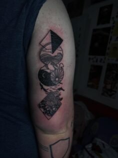 en la casa. 

#Tatuajes #Tattoo…