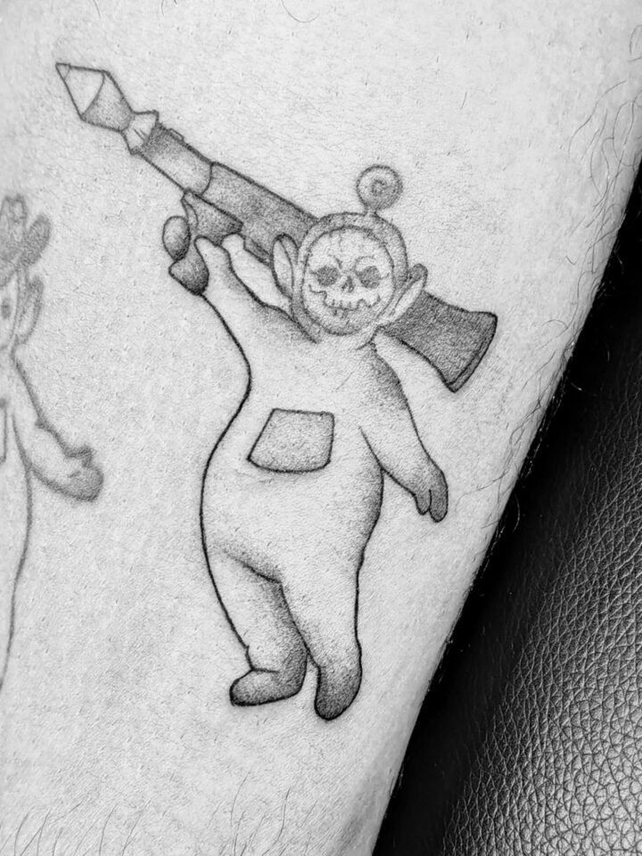 Teletubbies bélicos, por qué no? 
A mano alzada, (freehand si eres fresa). Este …