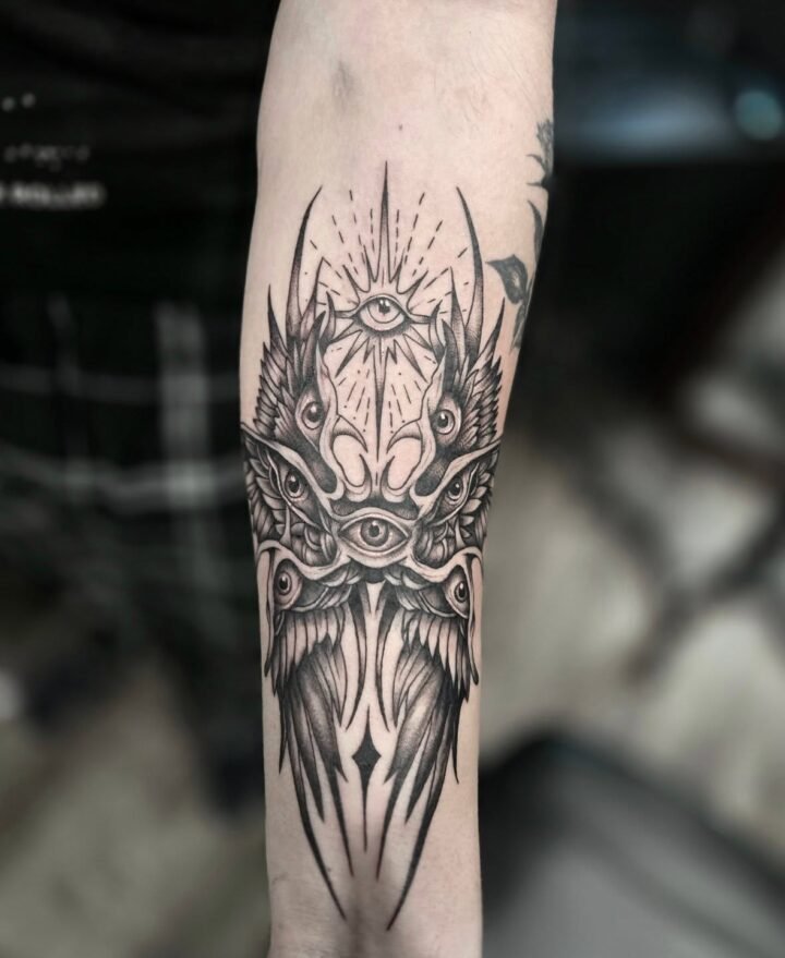 Really cool angle piece done last week 
.
#tattoo #tat #tatted #ink #inked…