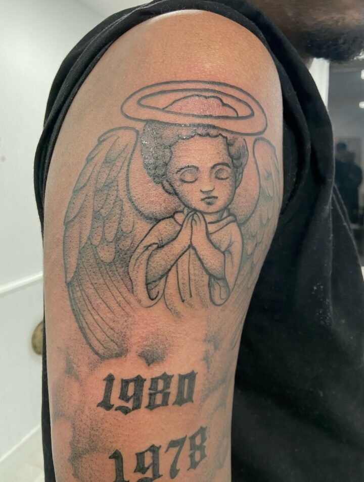 by @the_biccest 3 rue Niépce, 75014 Paris athenatattoo75@gmail.com #tattoo #flas…