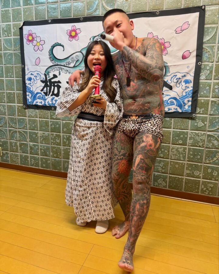 上機嫌でカラオケ
@ultrasoul.0315 
楽しんでたなパン1でw
#刺青愛好会#カラオケ#刺青#TATTOO…