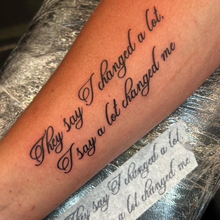 soooo satisfying how clean this cursive came out! 

~
~
~

#art #artistsoninstag…