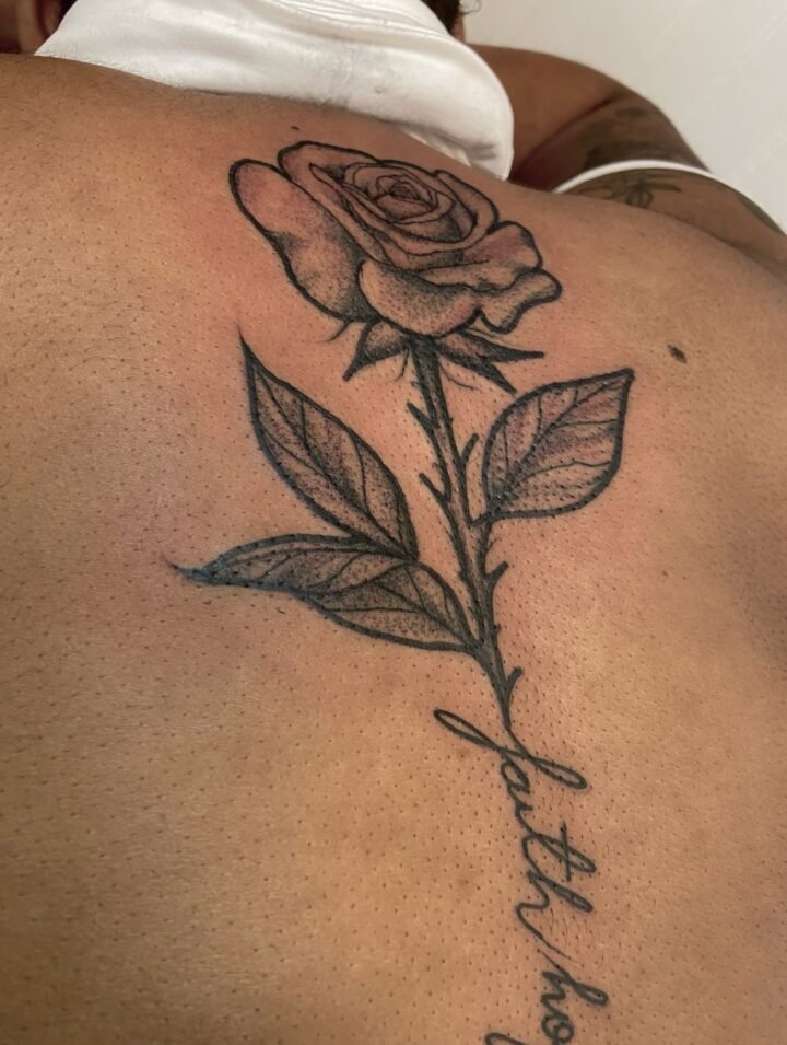 by @the_biccest 3 rue Niépce, 75014 Paris athenatattoo75@gmail.com #tattoo #rose…