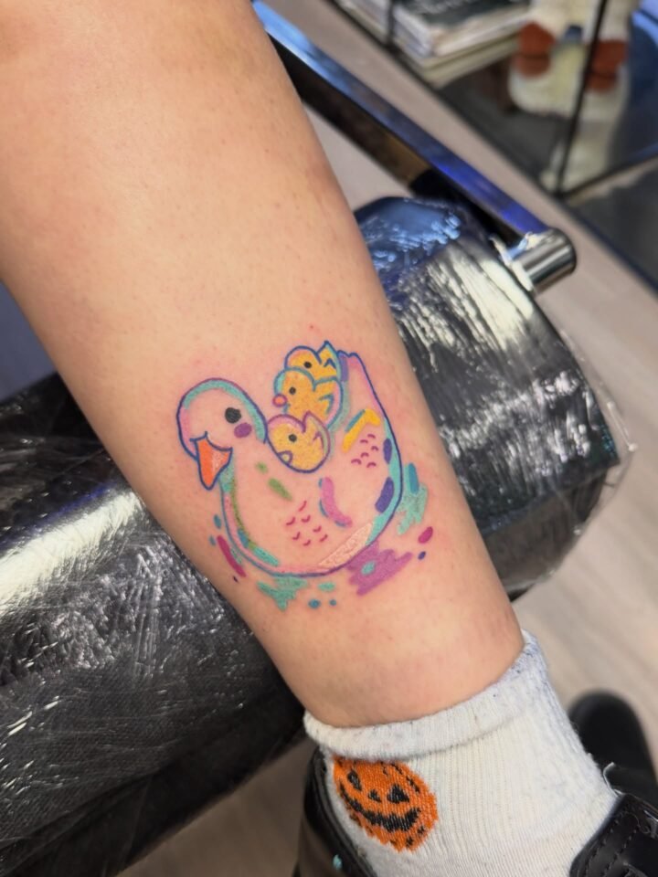 I am stupid happy about this piece I did today!  

♡
♡

#tattoo #tattooed #tatto…