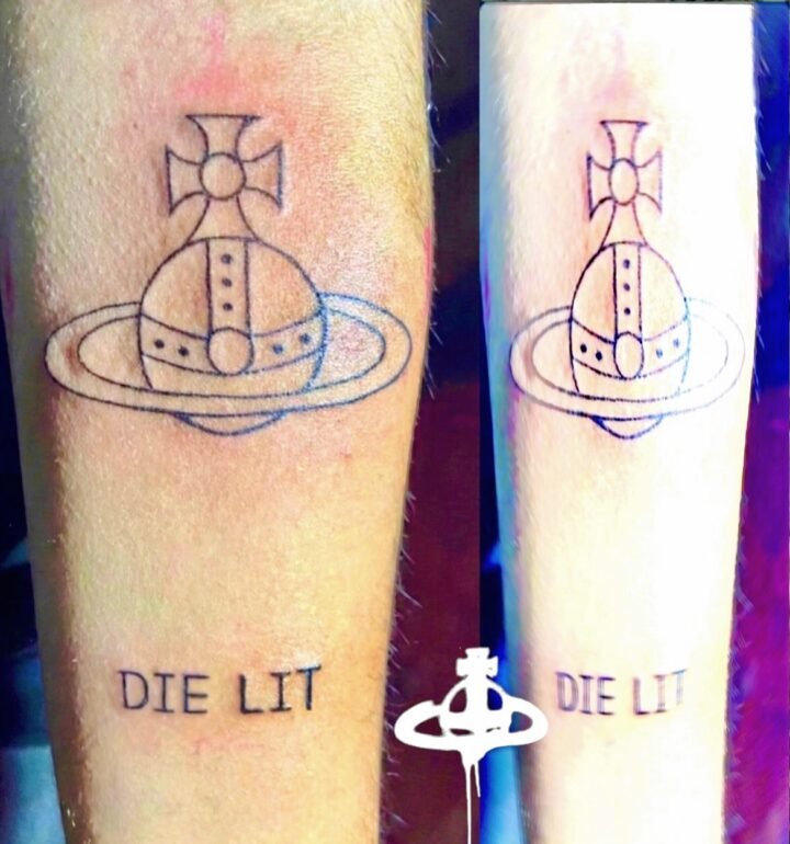 Vivienne Westwood. ݁₊ ⊹ . ݁ ⟡ ݁ . ⊹ ₊ ݁. ⛧°. ⋆༺♱༻⋆ °⛧. Agenda abierta ⭑.ᐟ. 

 #c…