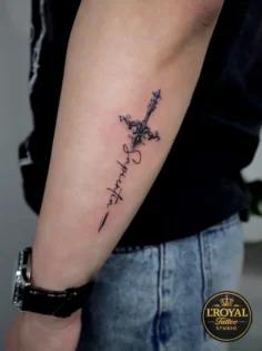 Tối giản trong hình thức, nhưng thông điệp lại rất rõ ràng 
 Inbox cho 𝗟’𝗥𝗢𝗬𝗔𝗟 𝗧…