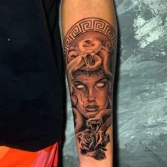 La Gorgona 
Una Foto con filtro CPL y otra enviada por el cliente sin filtro. Es…