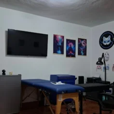 Este espacio nace con una idea clara:
tatuajes hechos con calma, intención y res…