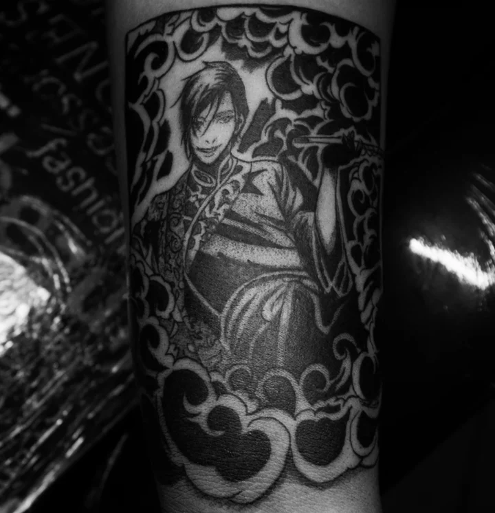 Un diseño inspirado en Black Butler. Que ironía que se llame Sebastian jajsjaja….